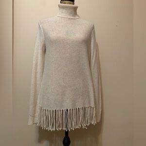 AQUA 100% Cashmere oatmeal color fringe lightweight sweater VGUC In size Medium